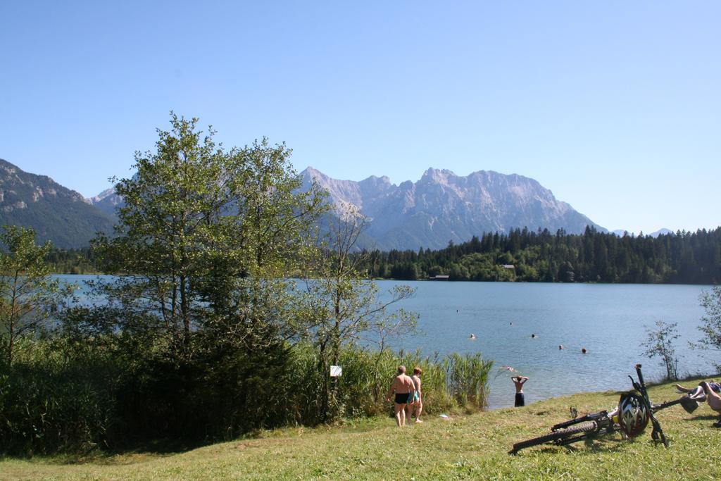 Ferienhaus Am Roemerweg Klais Exteriör bild