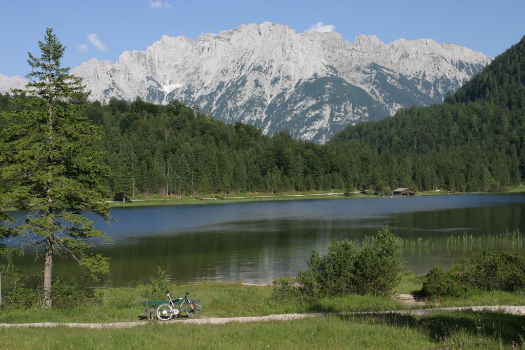 Ferienhaus Am Roemerweg Klais Exteriör bild