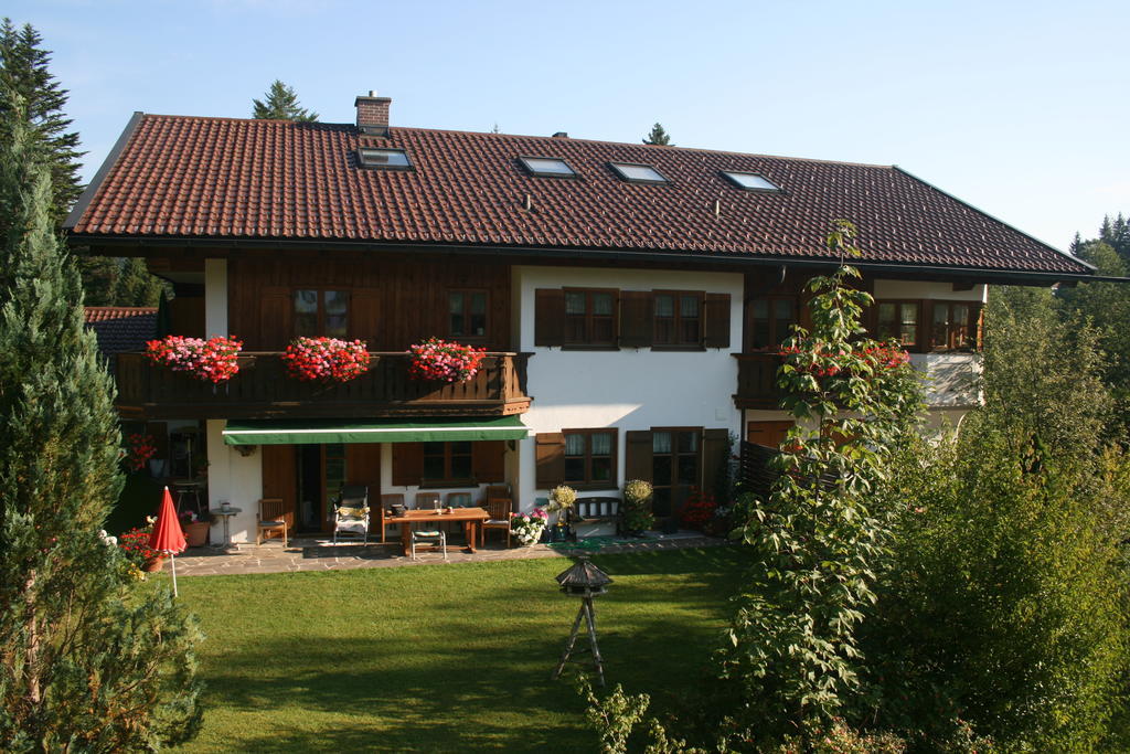Ferienhaus Am Roemerweg Klais Exteriör bild